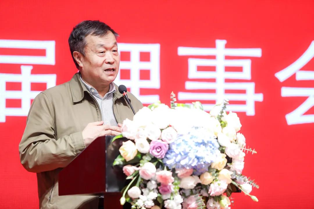 白雪涛.jpg